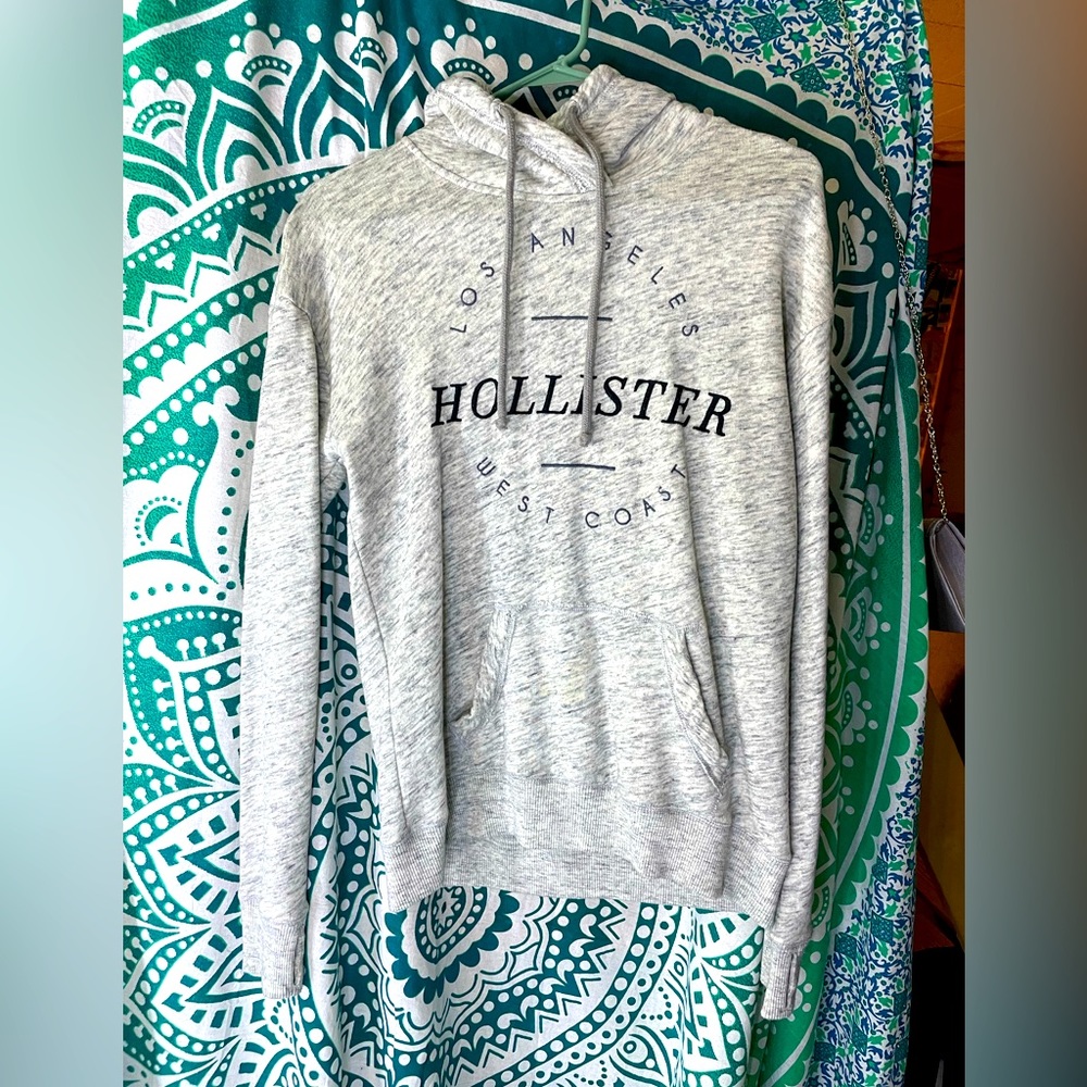 Hollister Sweatshirt